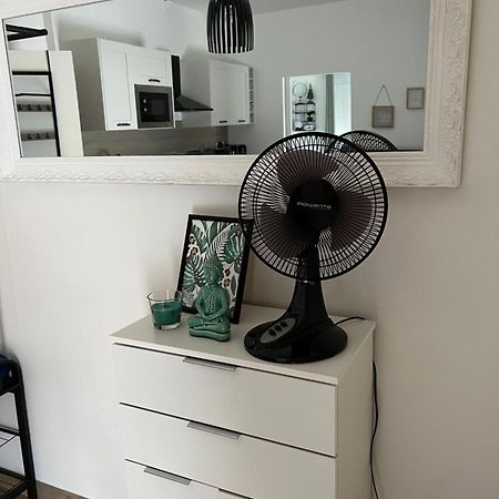 Cosy Loire, T2 Neuf, Front De Loire ,Vue Cathedrale,5Min A Pied Centre Ville Et Parking Prive 奥尔良 外观 照片